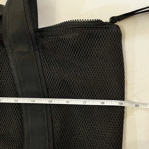 🍋Black Lululemon Tote/gym Bag - Picture 8 of 11